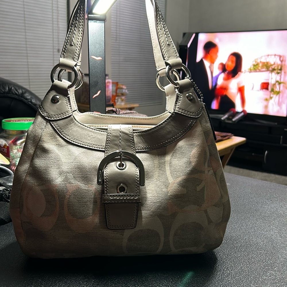 🌺 EUC COACH PURSE  🤣